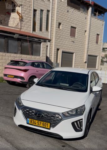איוניק Premium FL היברידי אוט׳ 1.6 (141 כ״ס)