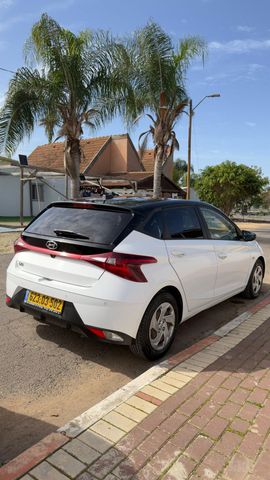 יונדאי i20