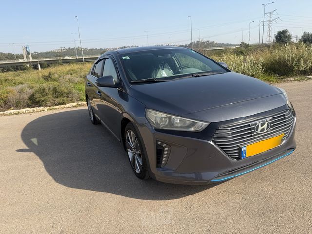 יונדאי איוניק