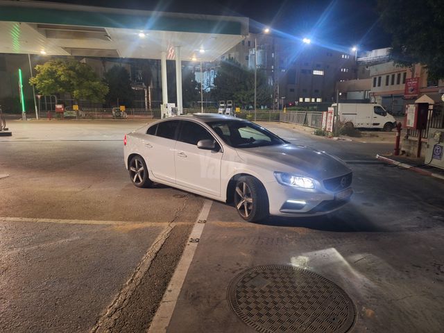 וולוו S60