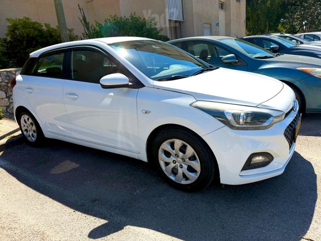 יונדאי i20