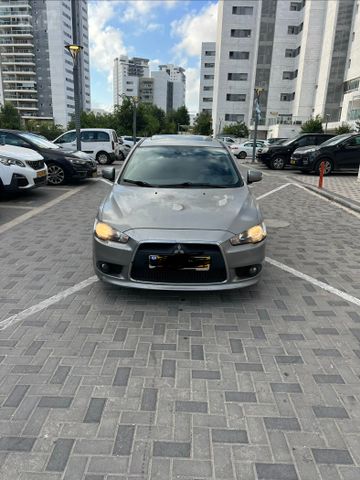 מודעת רכב מיצובישי לנסר