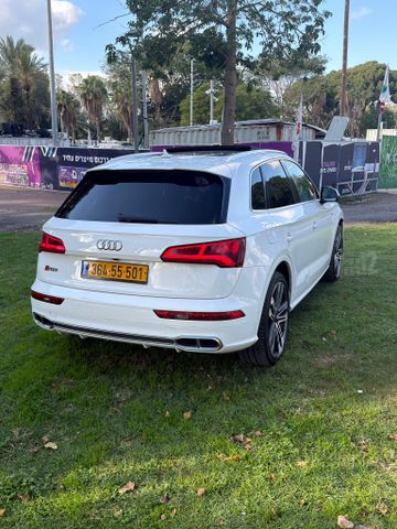 אאודי SQ5