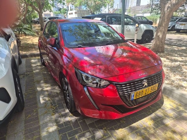 פיג'ו 208