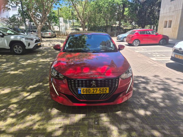 פיג'ו 208