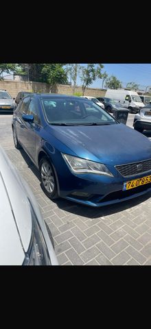 מודעת רכב סיאט לאון