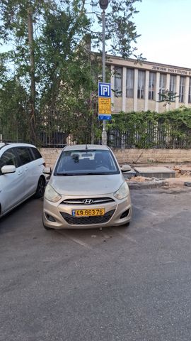 יונדאי i10