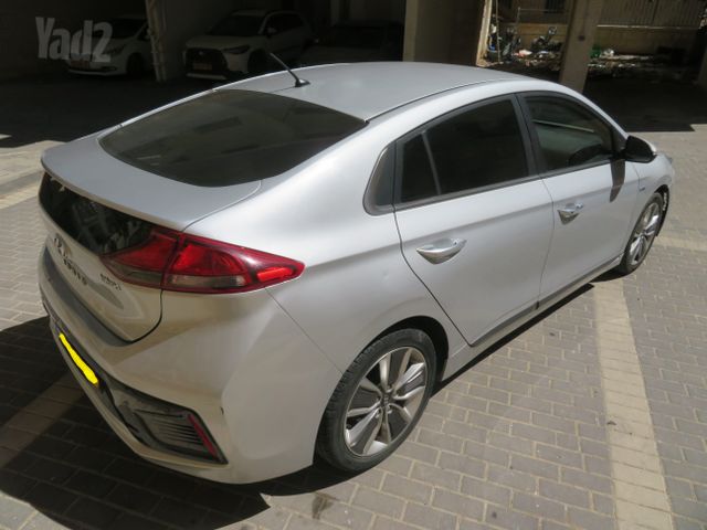מודעת רכב יונדאי איוניק