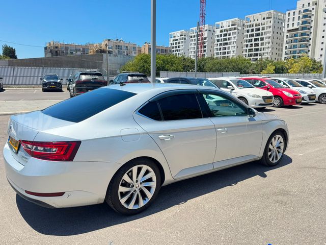 סקודה סופרב