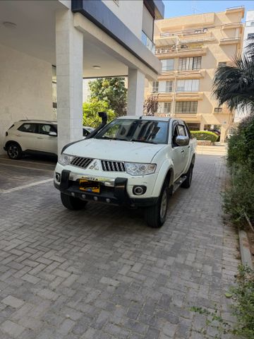 מודעת רכב מיצובישי טרייטון / L200