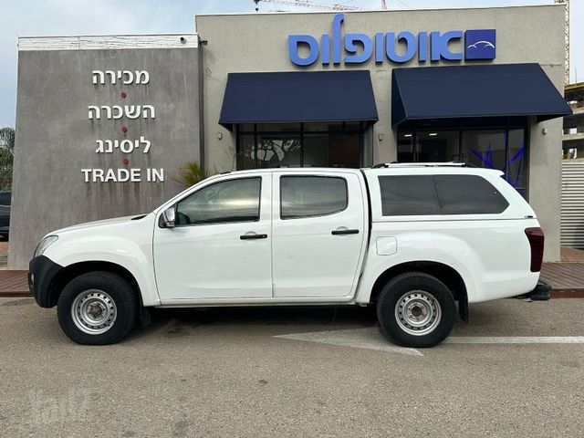איסוזו די-מקס