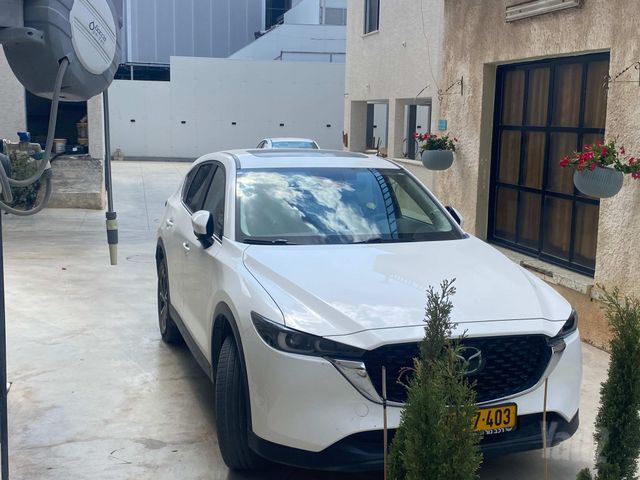 מודעת רכב מאזדה CX-5
