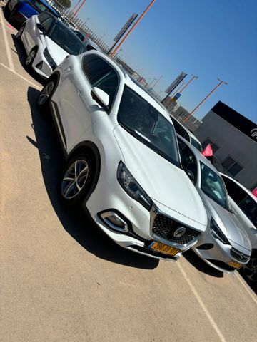 מודעת רכב אם ג'י EHS PHEV