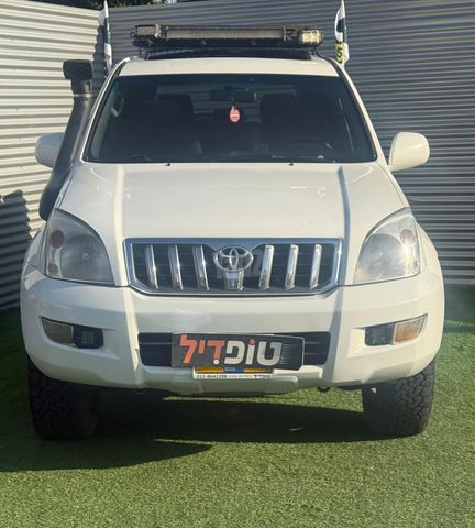 טויוטה לנד קרוזר