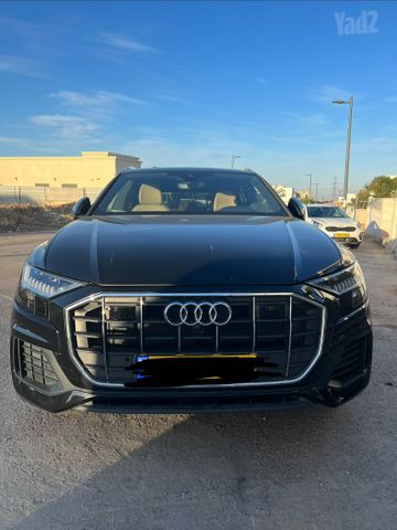אאודי Q8
