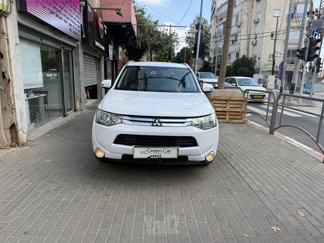 מודעת רכב מיצובישי אאוטלנדר