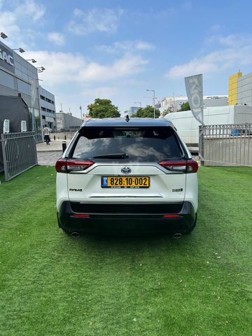 מודעת רכב טויוטה RAV4 1