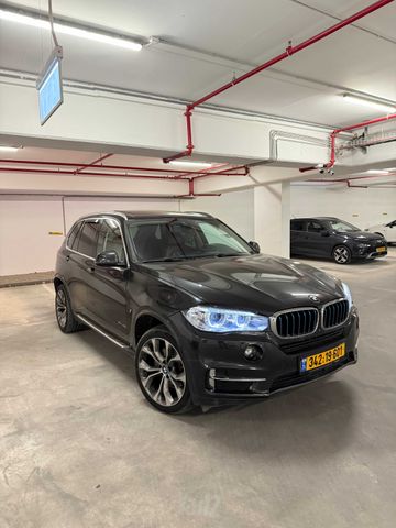 ב מ וו X5