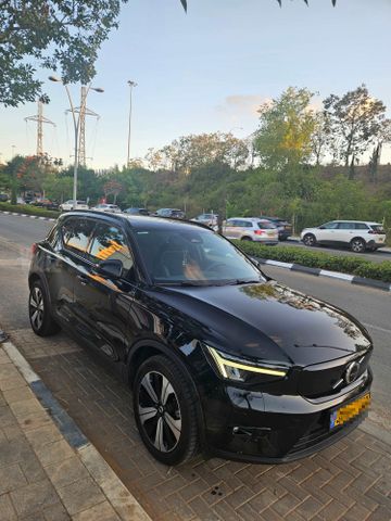 וולוו XC40