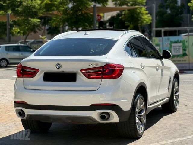 ב מ וו X6