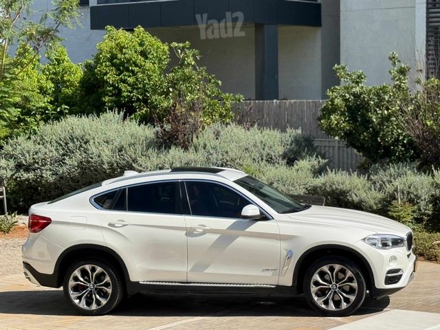 ב מ וו X6