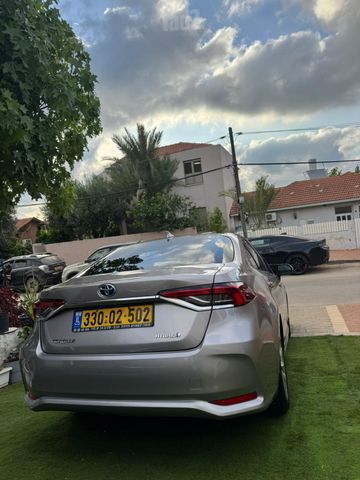 טויוטה קורולה