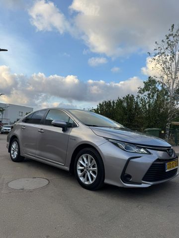 טויוטה קורולה