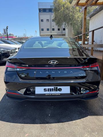 יונדאי אלנטרה