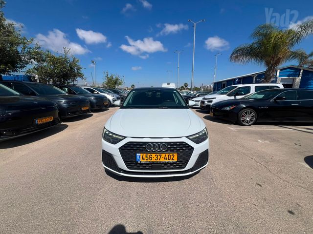 אאודי A1