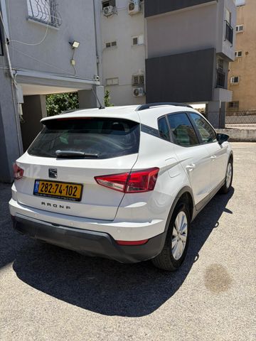 מודעת רכב סיאט ארונה