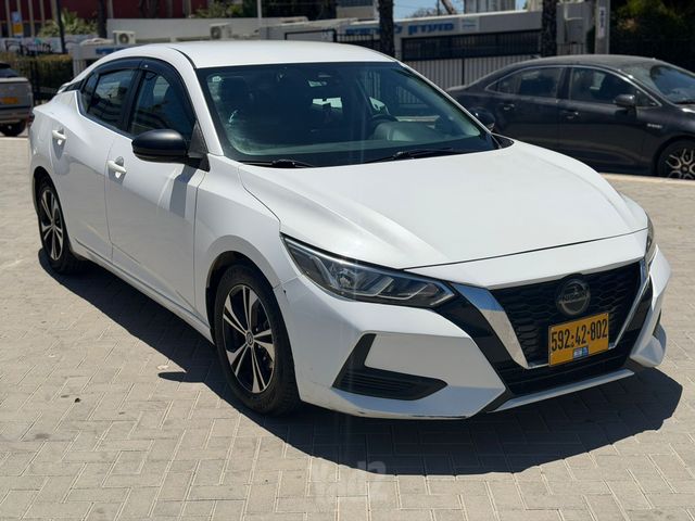 ניסאן סנטרה