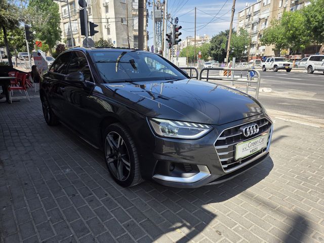 אאודי A4