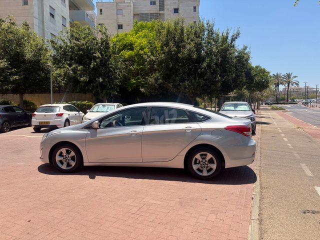 מודעת רכב יונדאי i40