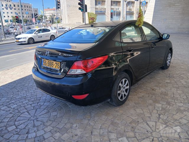 יונדאי אקסנט i25