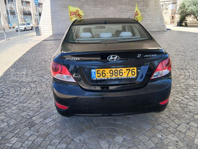 יונדאי אקסנט i25