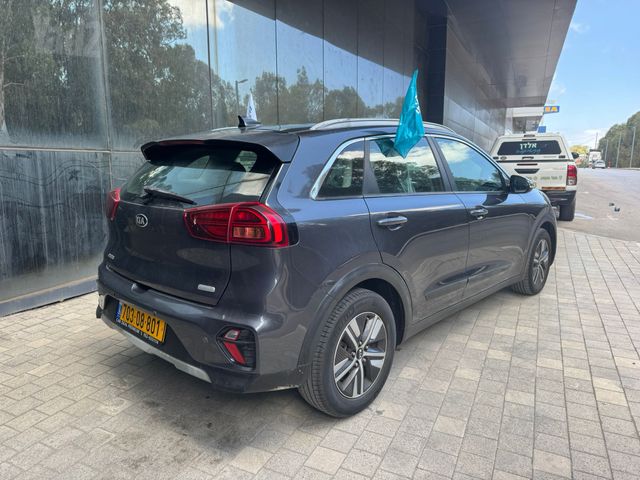 קיה נירו