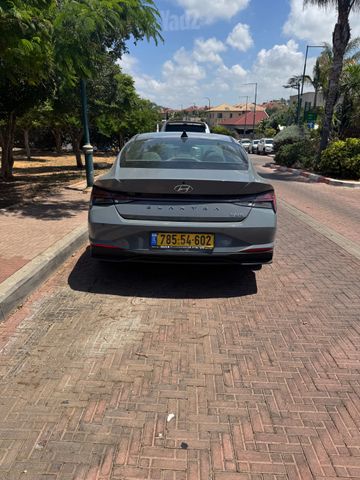 יונדאי אלנטרה