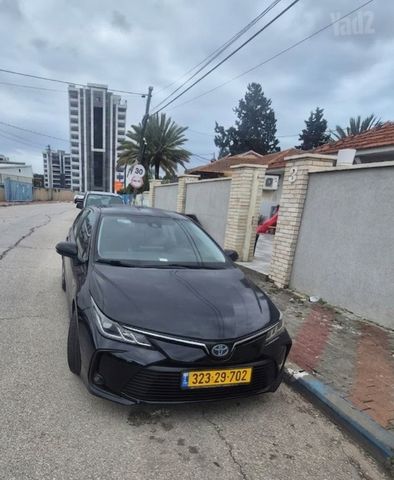 מודעת רכב טויוטה קורולה