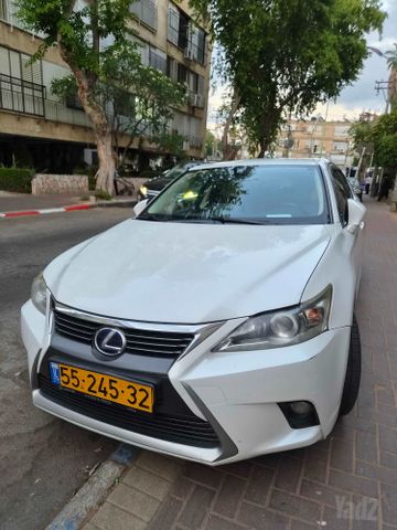 מודעת רכב לקסוס CT