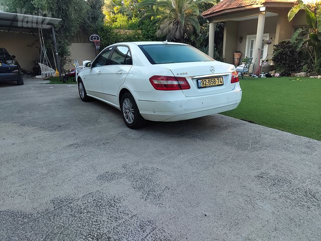 מרצדס-בנץ E-class