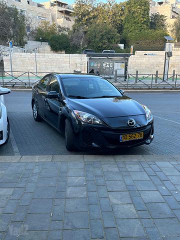 מאזדה 3