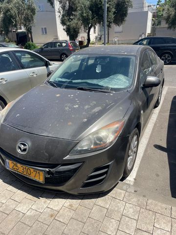 מודעת רכב מאזדה 3