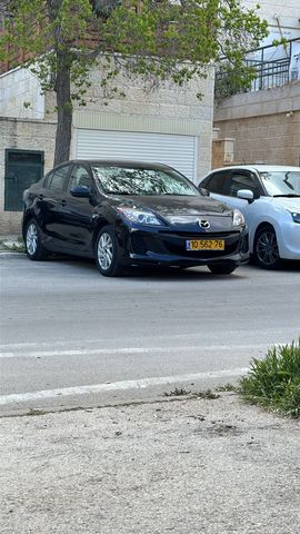 מודעת רכב מאזדה 3