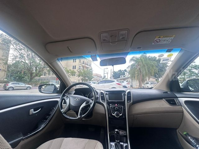 יונדאי i30