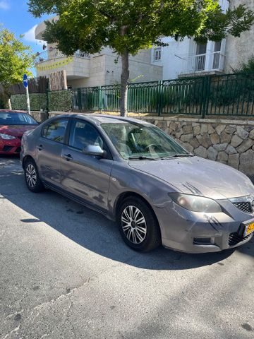 מודעת רכב מאזדה 3