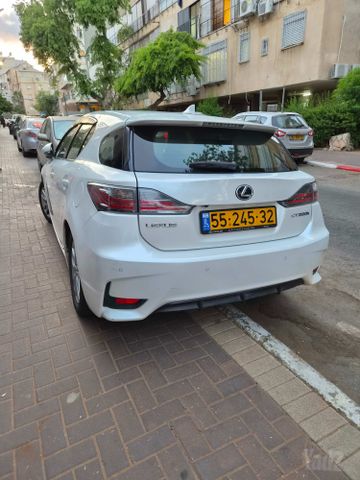 לקסוס CT