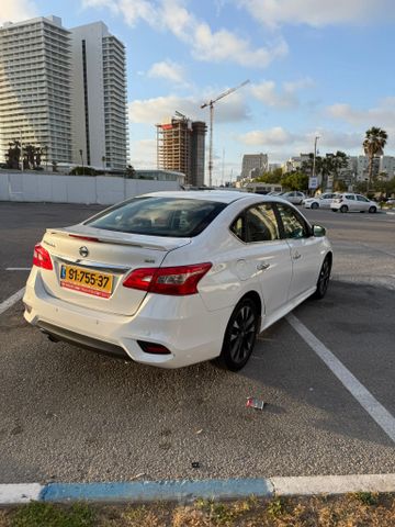 ניסאן סנטרה