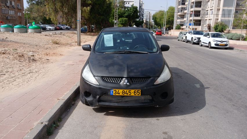 מודעת רכב מיצובישי גרנדיס