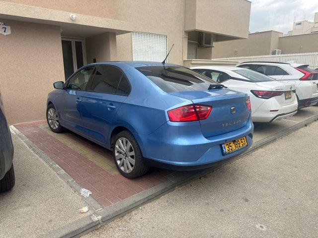 סיאט טולדו