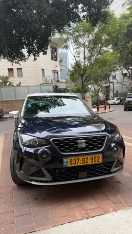 מודעת רכב סיאט ארונה